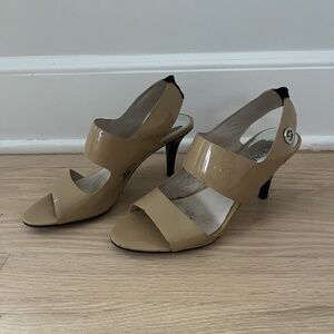 Michael Kors Nude Natural Tan Patent Leather Heels Pumps - Size 6.5